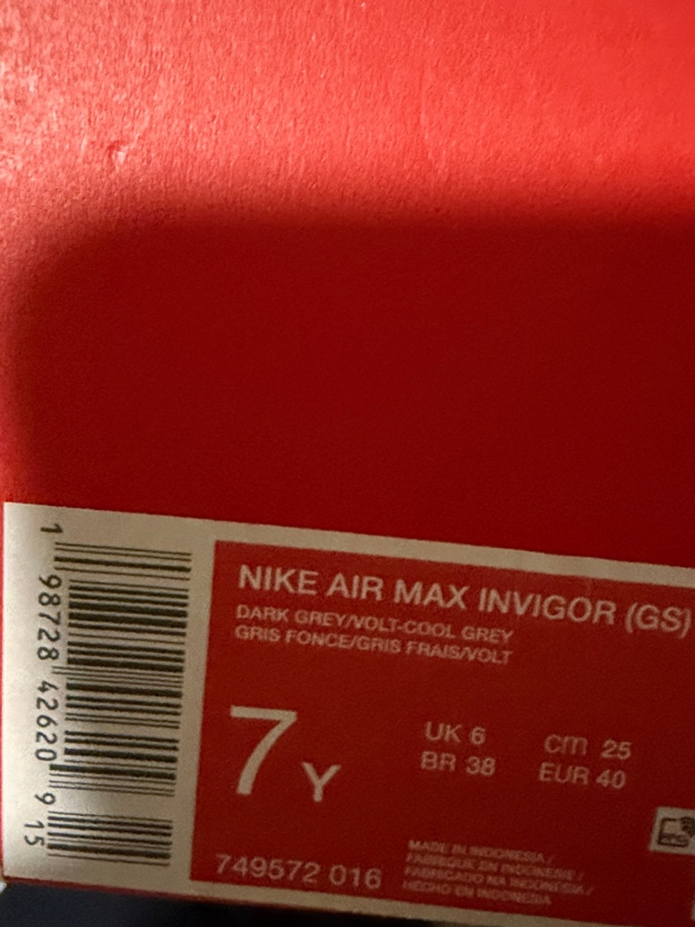 7Y/8.5W Nike Gray Sneakers with Neon Yellow Swoosh - Picture 2 of 2